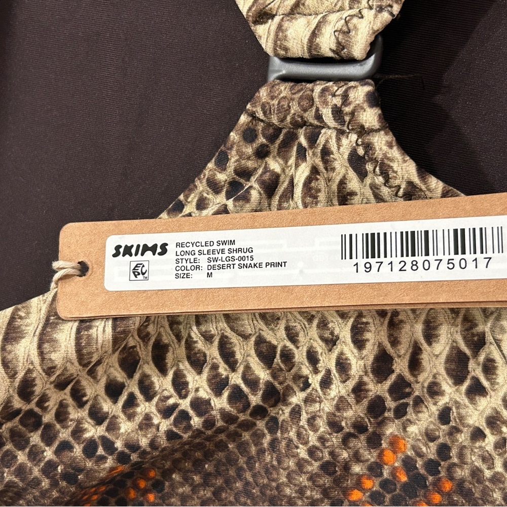 SKIMS Desert Snake Print Long Sleeve Shrug - Picture 2 of 8